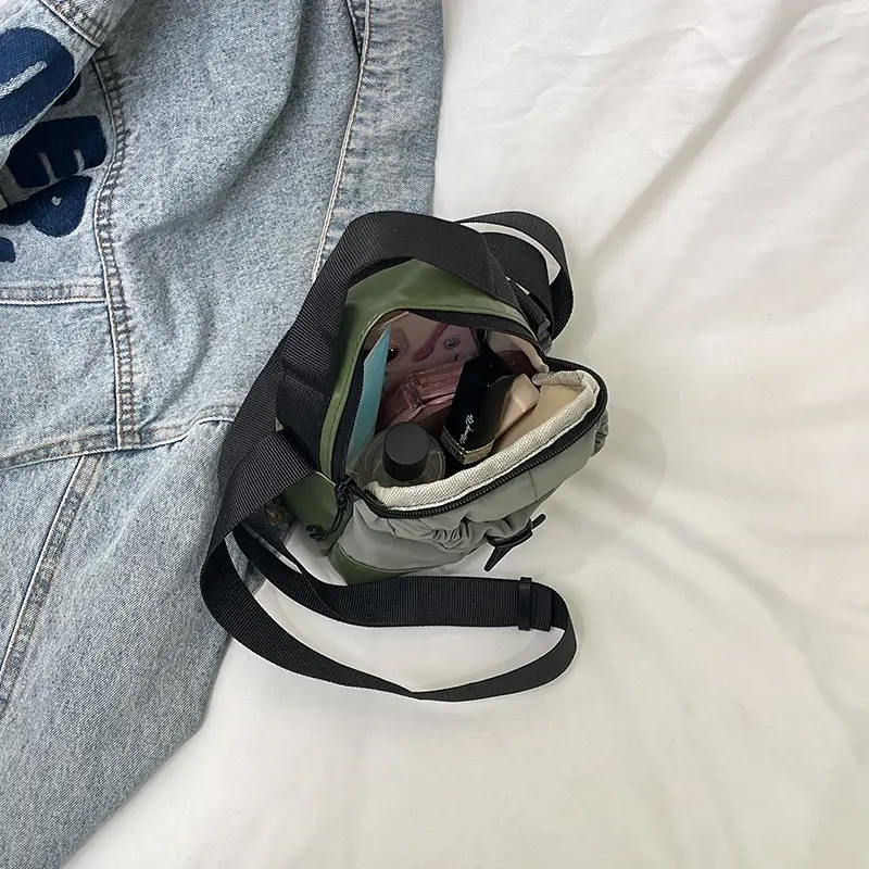 Lightweight Green Egg Bag with Drawstring Closure - Image 8