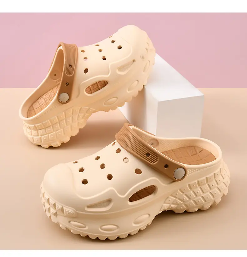 Hole Shoes Women's Summer Outer Wear Thick Sole Heightened Baotou High-grade EVA Breathable Non-slip Wear-resistant Beach Sandals — feature 19