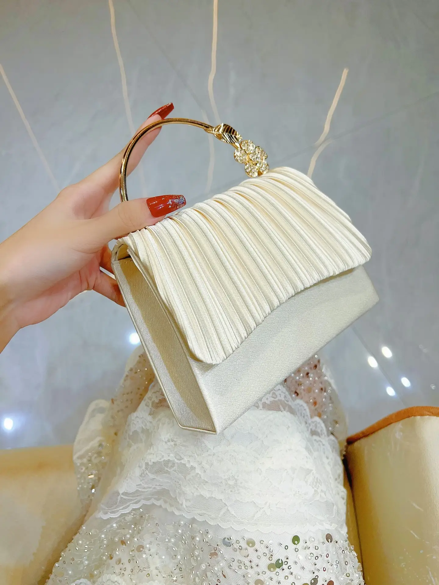 New Crossbody Luxury Clutch Bag with Pearl Handle - Image 5