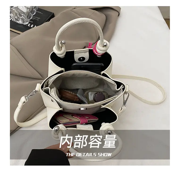 Women Crossbody Bag Rabbit Design Beige 2026 — feature 3