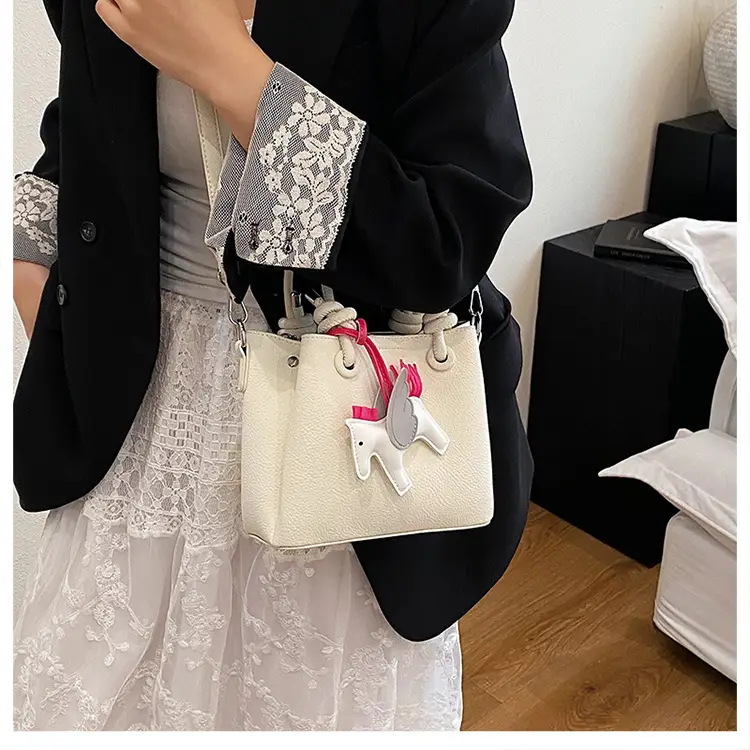 Women Crossbody Bag Rabbit Design Beige 2026 — feature 8