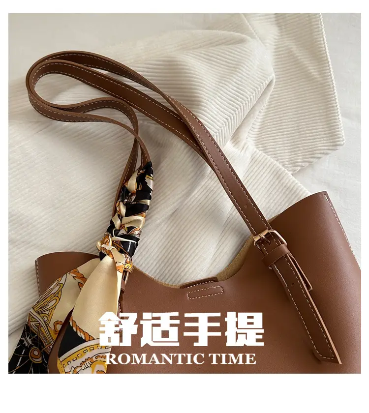 Brown Leather Shoulder Bag for Women Large Capacity — feature 4