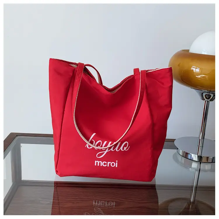 Striped Red White Women's Large Capacity Tote Bag — feature 27