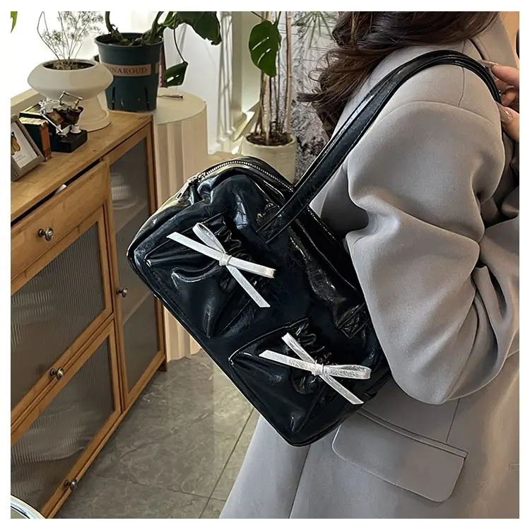 Silver Bow Crossbody Bag for Women 2025 — feature 18