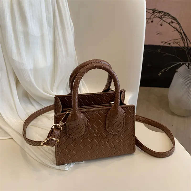 Retro Woven Handbag Brown 2025 New Trendy - Image 10