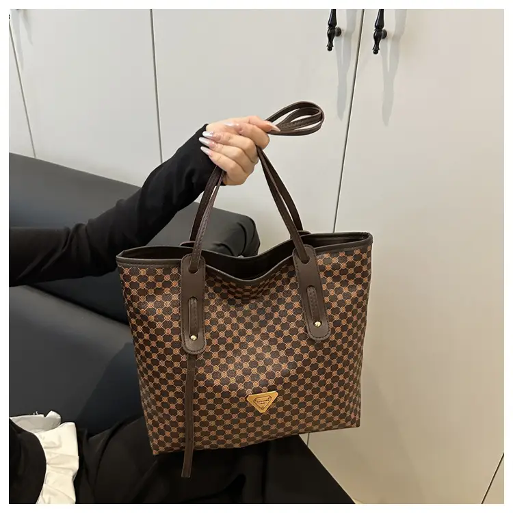 2025 Spring Tote Bag Large Capacity Portable Stylish Underarm Shoulder Bag — feature 14