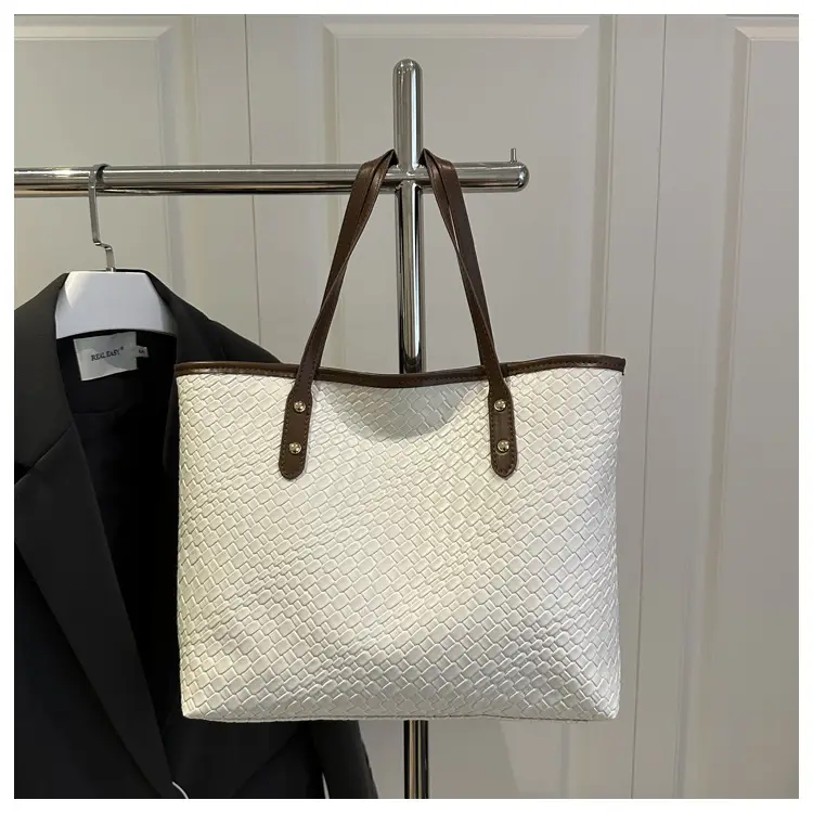 Women's Underarm Bag 2025 New High-End Western Style — feature 31