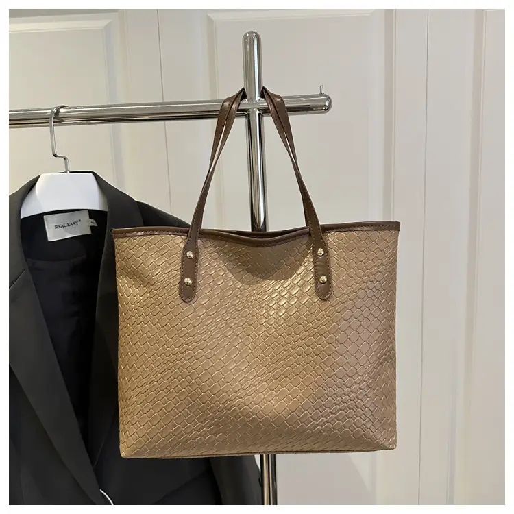 Women's Underarm Bag 2025 New High-End Western Style — feature 32