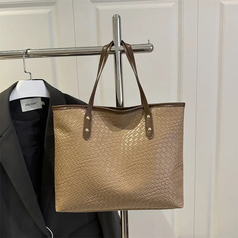 Women's Underarm Bag 2025 New High-End Western Style - Image 3