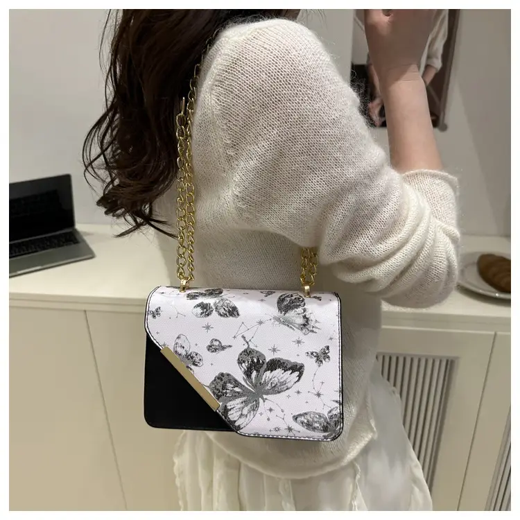 Small Floral Crossbody Bag with Gold Chain — feature 8