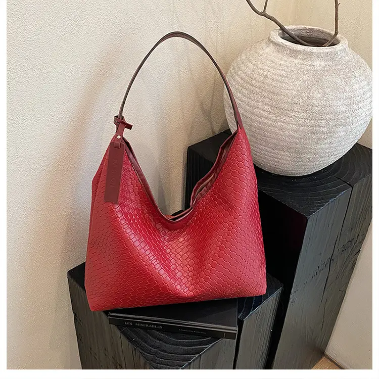 Women's Beige Leather Shoulder Bag Large Capacity 2025 - Image 4