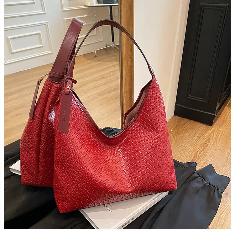 2025 Spring Woven Shoulder Bags Large Capacity Commuter Tote — feature 26