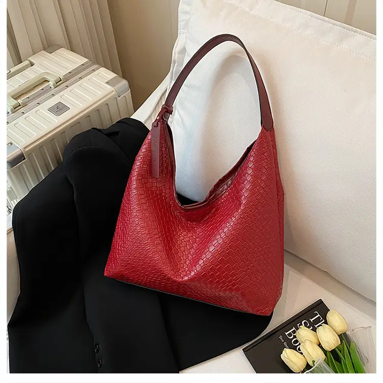 2025 Spring Woven Shoulder Bags Large Capacity Commuter Tote — feature 38