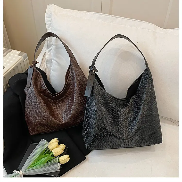 2025 Spring Woven Shoulder Bags Large Capacity Commuter Tote — feature 49