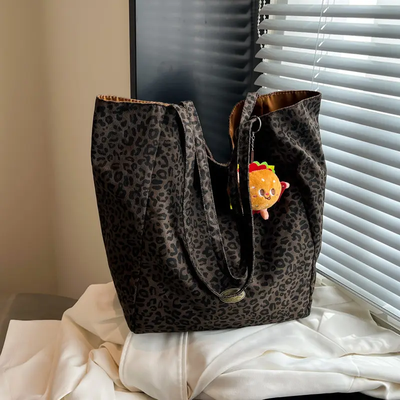 2025 Leopard Print Large Tote Bag Women's Canvas Shoulder Bag - Image 4
