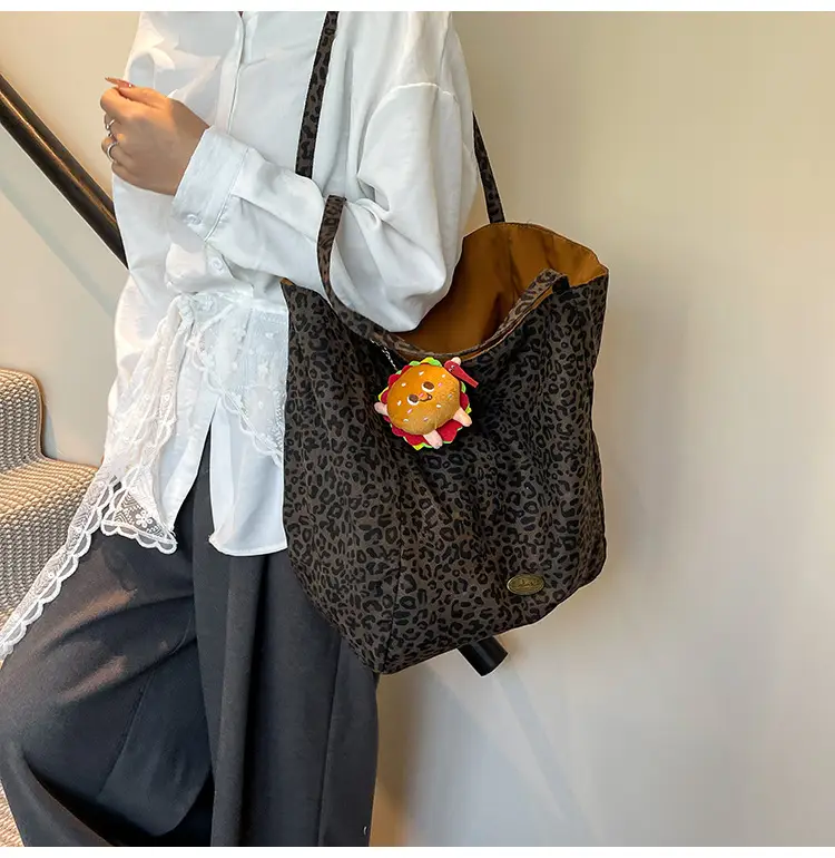 2025 Leopard Print Large Tote Bag Women's Canvas Shoulder Bag — feature 16