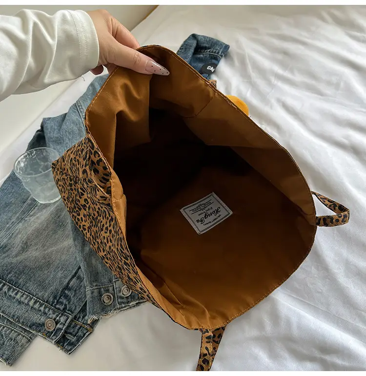 2025 Leopard Print Large Tote Bag Women's Canvas Shoulder Bag — feature 7
