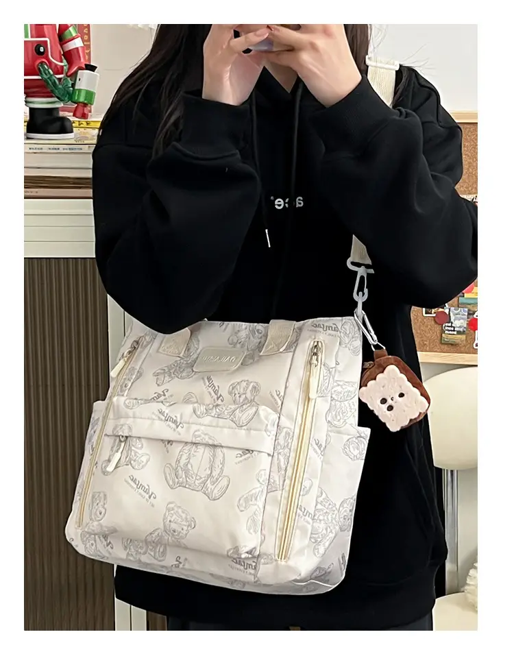 2024 New Vintage Bear Tote Bag with Long Strap — feature 14