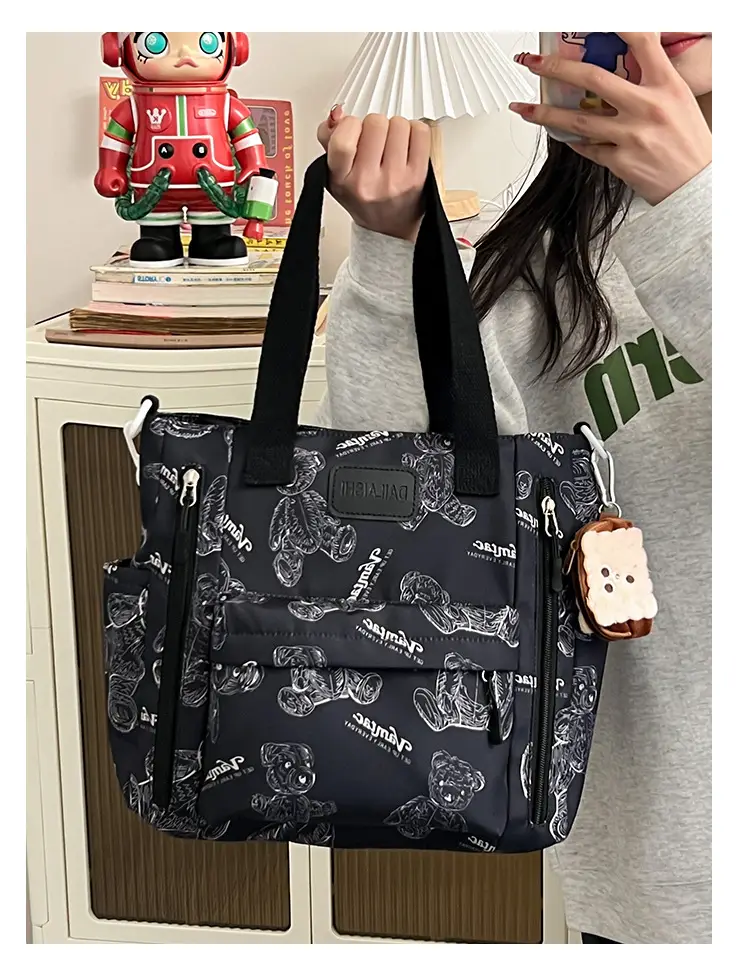 2024 New Vintage Bear Tote Bag with Long Strap — feature 18