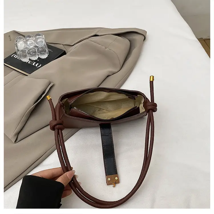 2025 Women Shoulder Bags New Fashion Commuter Armpit Bag — feature 23