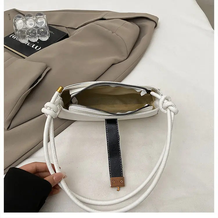 2025 Women Shoulder Bags New Fashion Commuter Armpit Bag — feature 44
