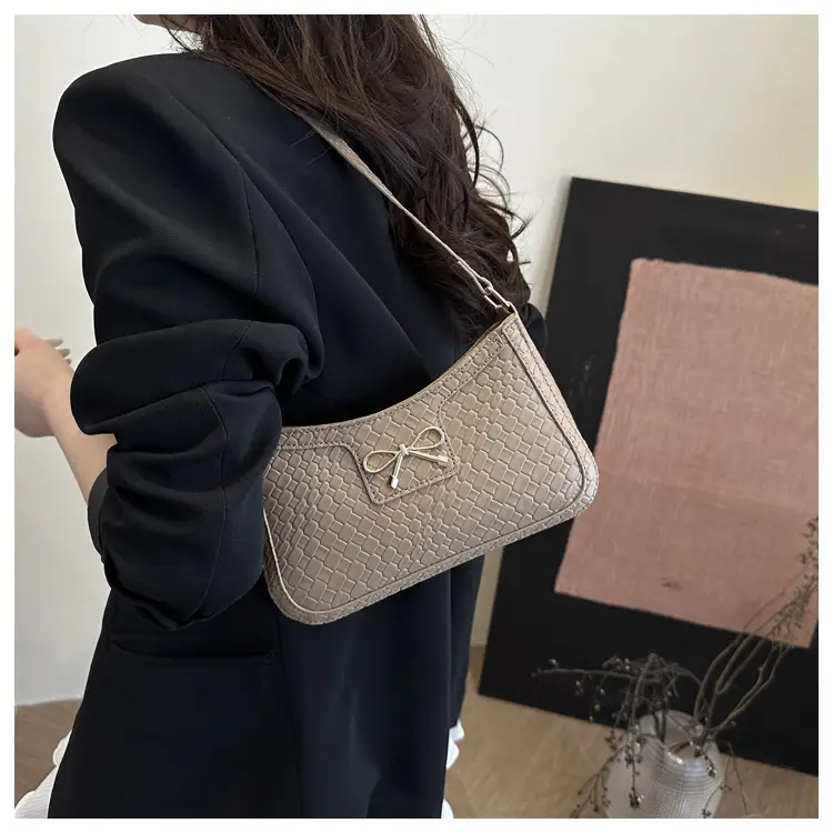 Women's Brown Bowknot Single Shoulder Bag 2025 — feature 16