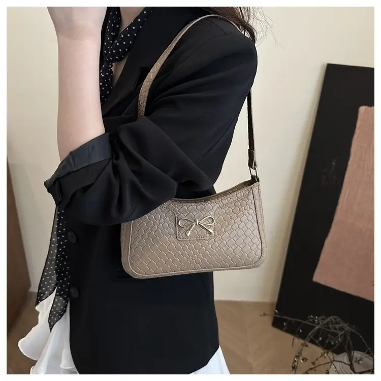 Women's Brown Bowknot Single Shoulder Bag 2025 — feature 17