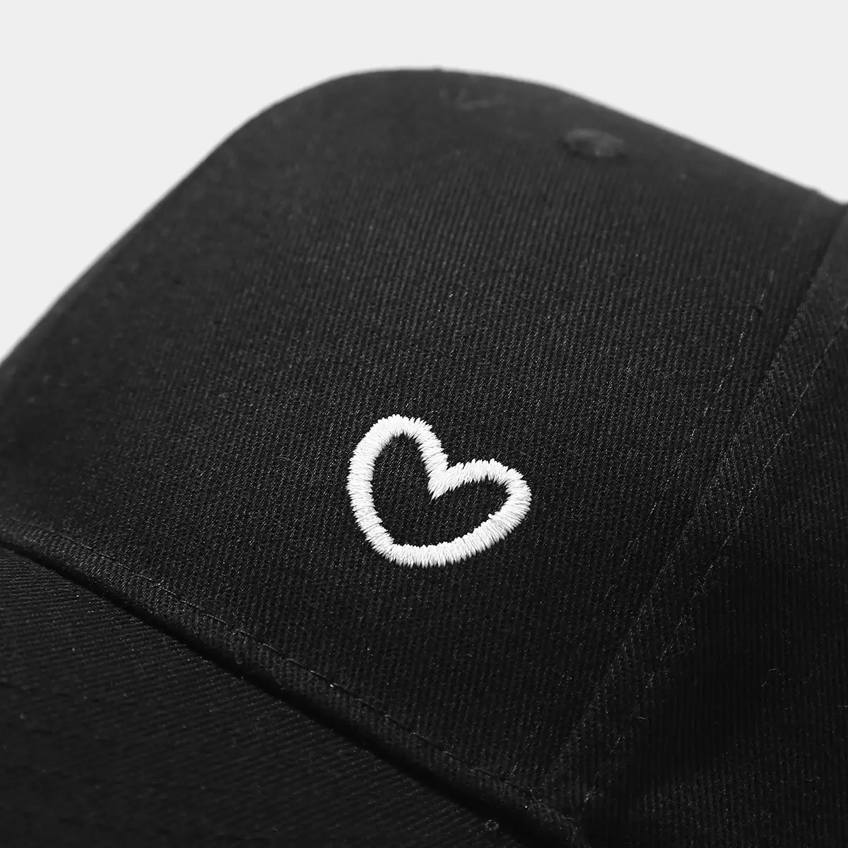 Black Heart Embroidered Baseball Cap for Men Women — feature 5