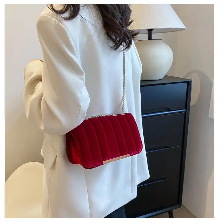 Velvet Square Bag for Women Red Chain Shoulder — feature 17