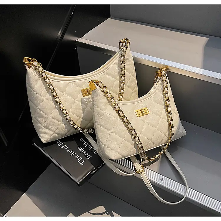 Vintage Rhombic Chain Tote Bag Women 2025 New Commute — feature 15