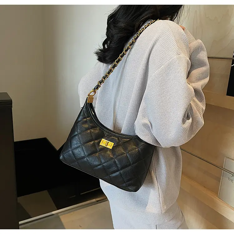 Vintage Rhombic Chain Tote Bag Women 2025 New Commute — feature 30