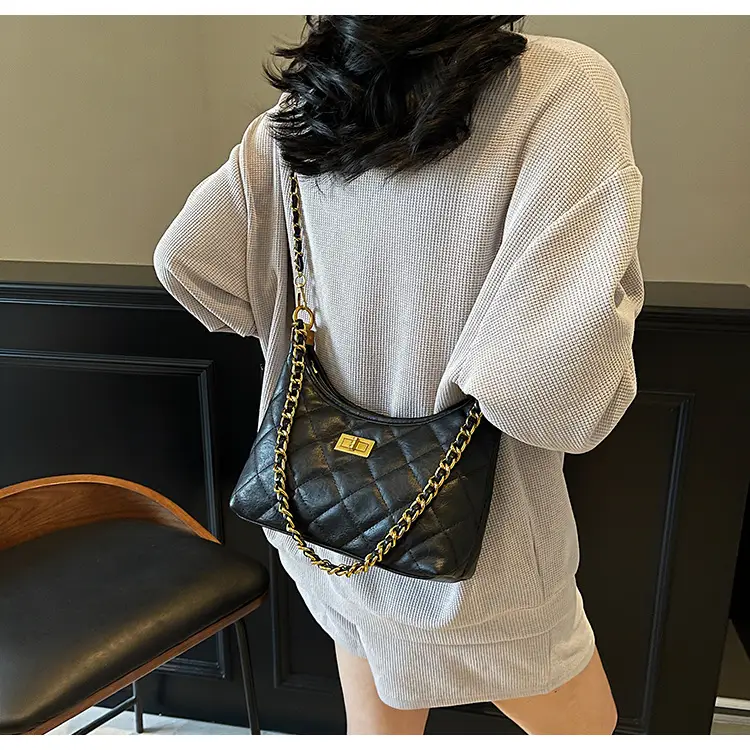 Vintage Rhombic Chain Tote Bag Women 2025 New Commute — feature 39