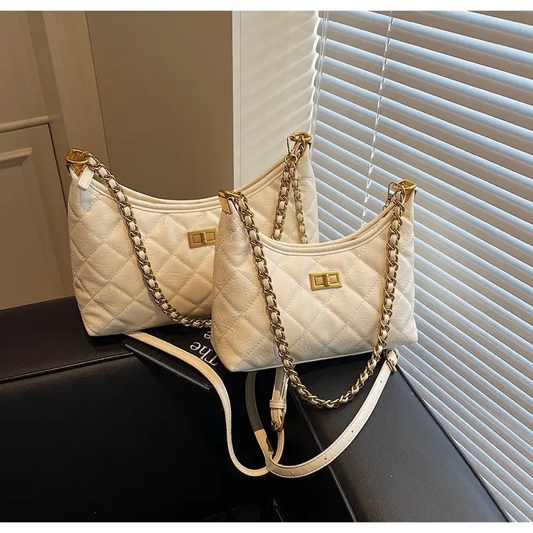 Vintage Rhombic Chain Tote Bag Women 2025 New Commute — feature 41