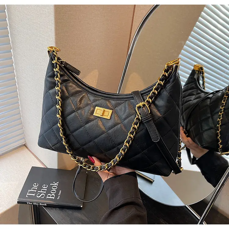 Vintage Rhombic Chain Tote Bag Women 2025 New Commute — feature 45