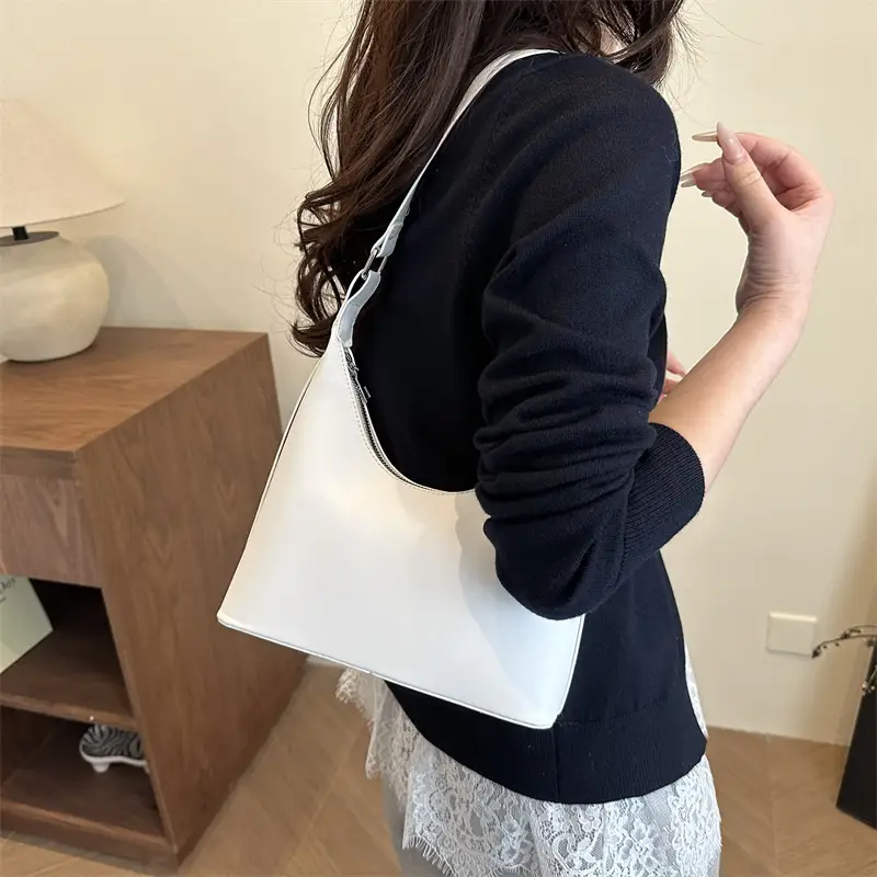 Pink One Shoulder Satchel Bag for Women - Image 9
