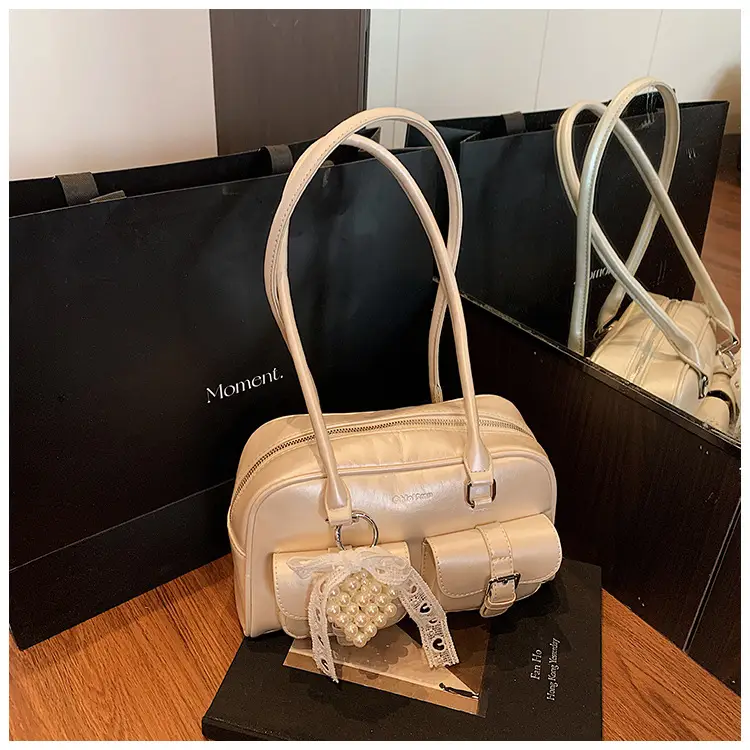 Korean Style Women's Leather Shoulder Bag 2026 — feature 22