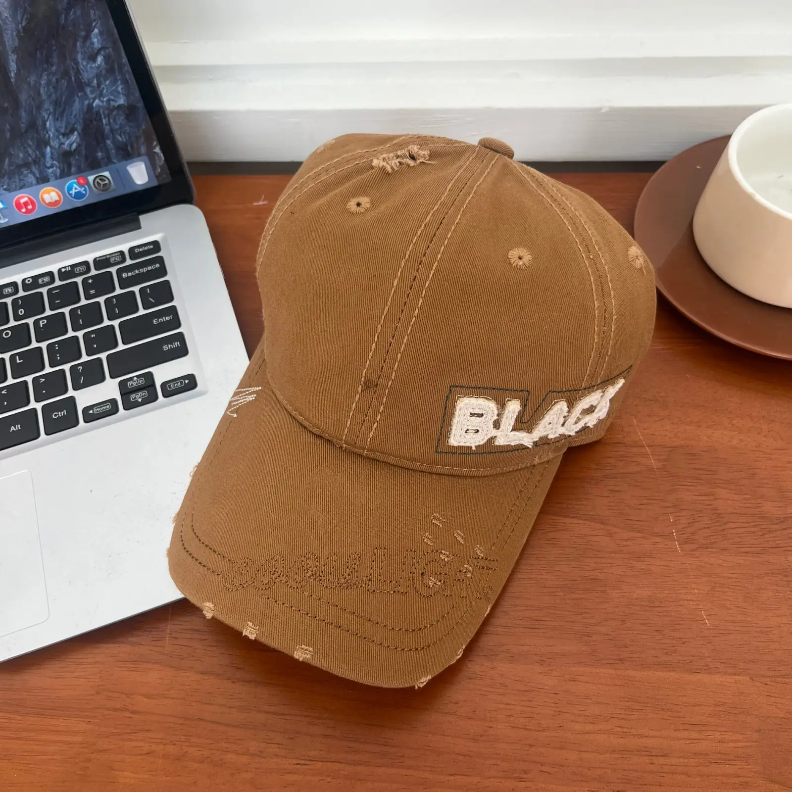 Korean Embroidered Black Letter Cap All Match - Image 4