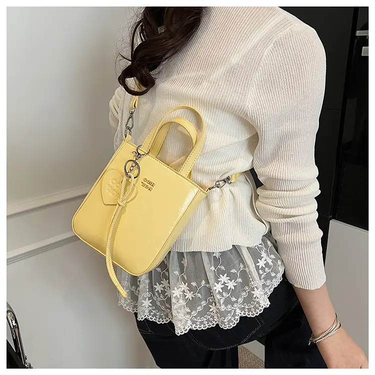 Women's Cream Textured Bucket Bag 2025 Summer — feature 18