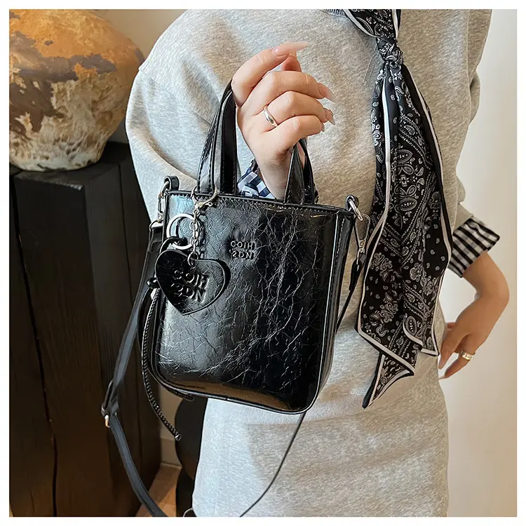 Women's Cream Textured Bucket Bag 2025 Summer — feature 19