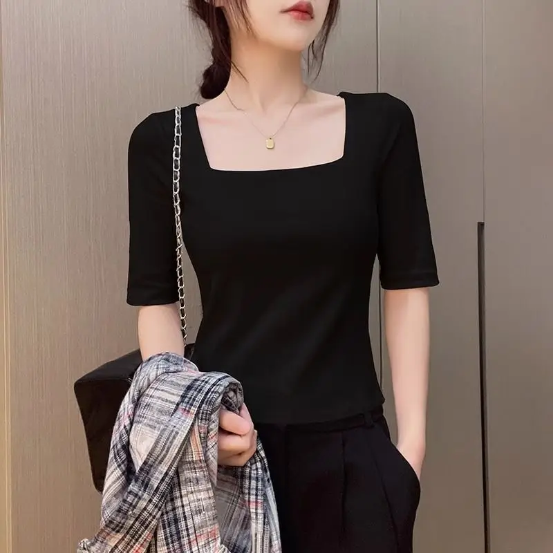 Black Mid-sleeve T-shirt Women's 2025 Summer New Design Sense French Square Neck Shoulder Slimming Half-sleeve Base Top - Image 4