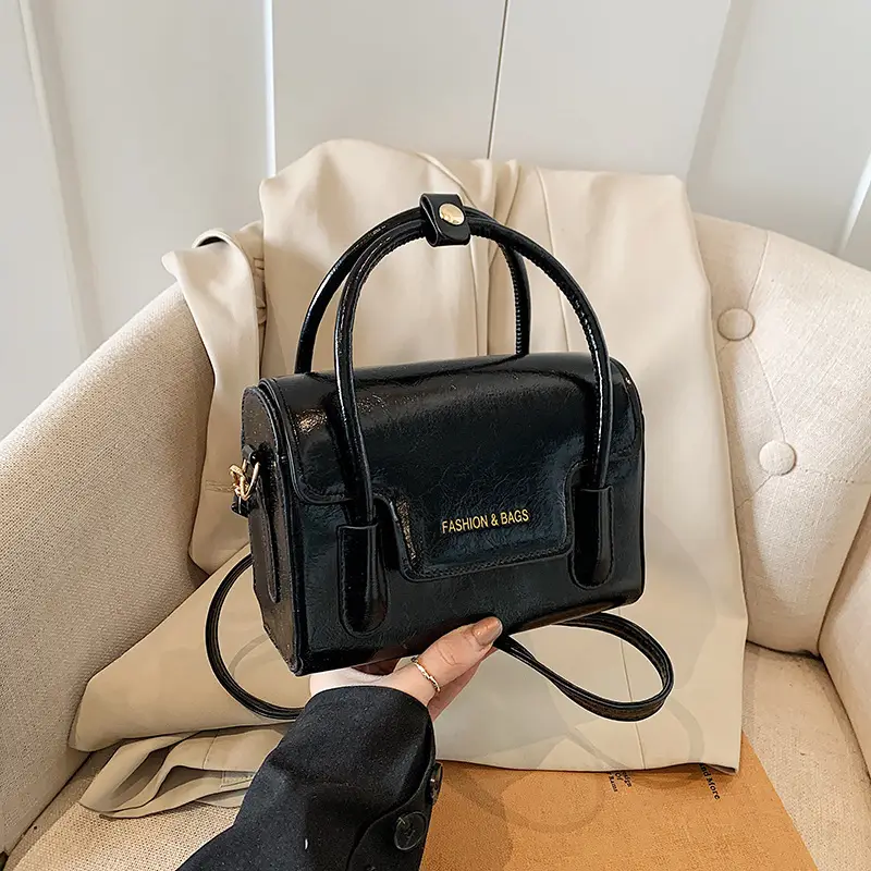 Red Minimalist Square Handbag for Women 2026 - Image 9
