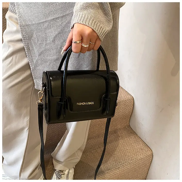 Red Minimalist Square Handbag for Women 2026 — feature 13