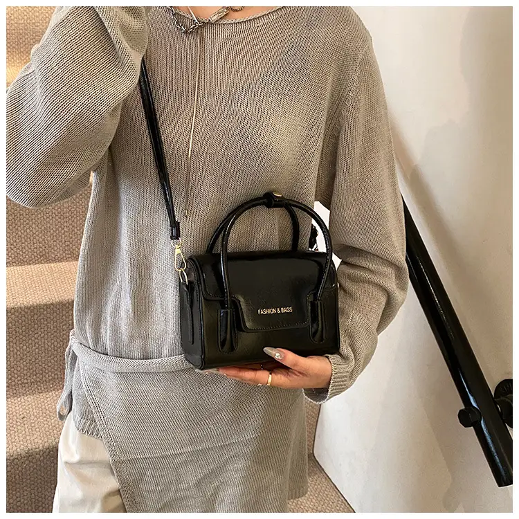 Red Minimalist Square Handbag for Women 2026 — feature 18