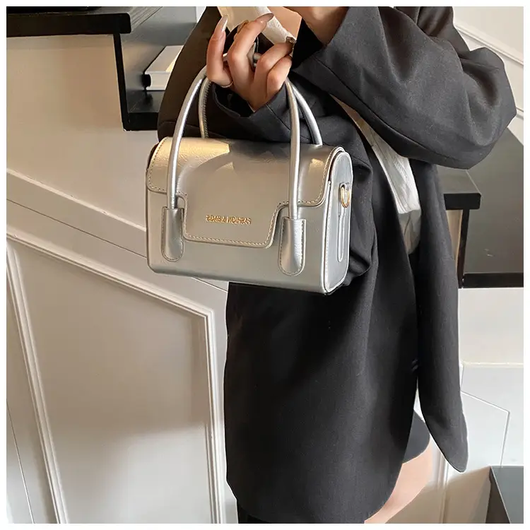 Red Minimalist Square Handbag for Women 2026 — feature 23
