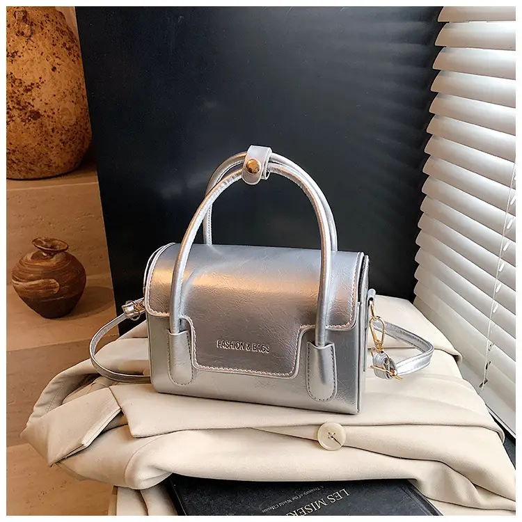 Red Minimalist Square Handbag for Women 2026 — feature 29