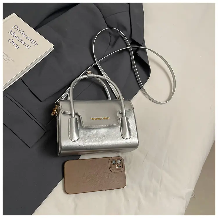 Red Minimalist Square Handbag for Women 2026 — feature 33