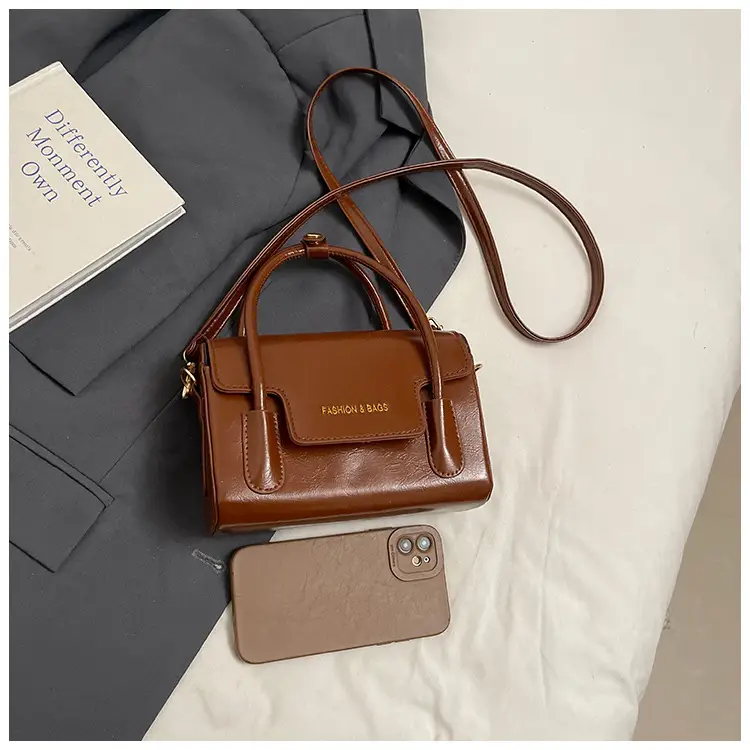 Red Minimalist Square Handbag for Women 2026 — feature 37