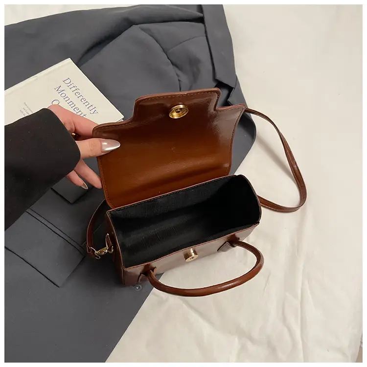 Red Minimalist Square Handbag for Women 2026 — feature 44