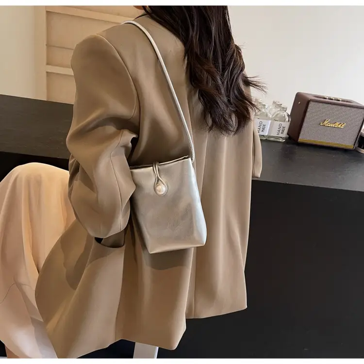 Black Crossbody Phone Bag Women 2025 Fashion — feature 16
