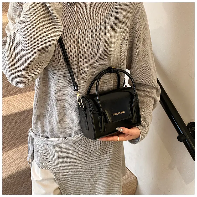Silver Minimalist Shoulder Crossbody Bag for Women 2025 — feature 11